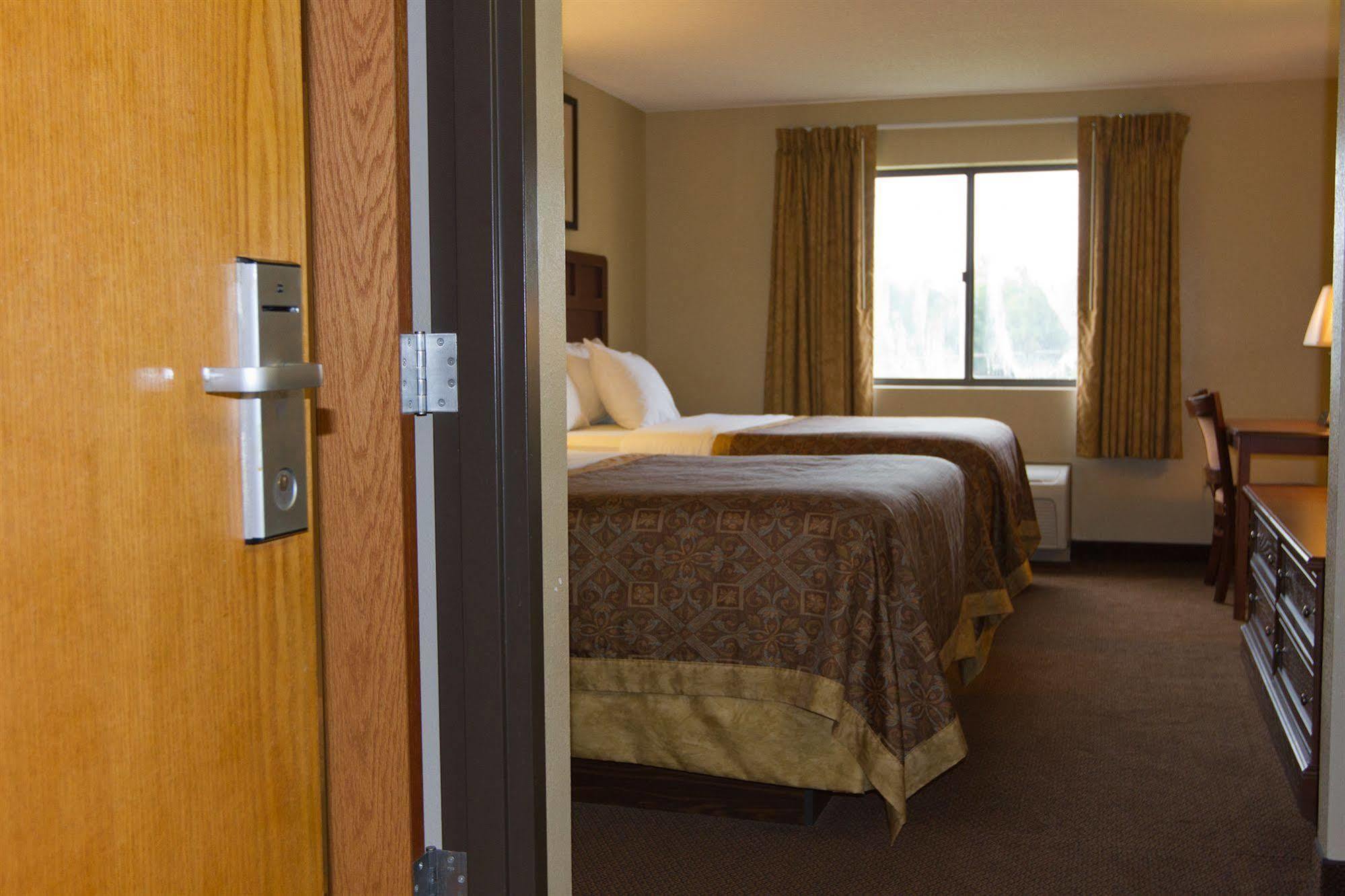 Greenlight Inn & Suites St James Saint James Zewnętrze zdjęcie